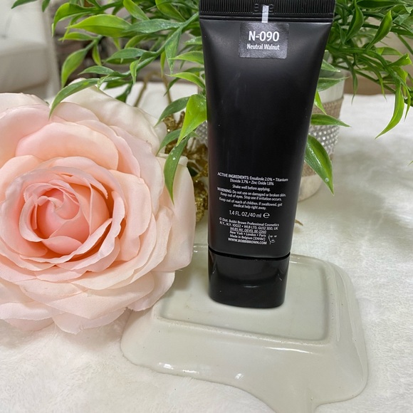 BOBBI BROWN SKIN LONG- WEAR FLUID POWDER FOUNDATION BROAD SPECTRUM SPF 20 - Picture 5 of 5